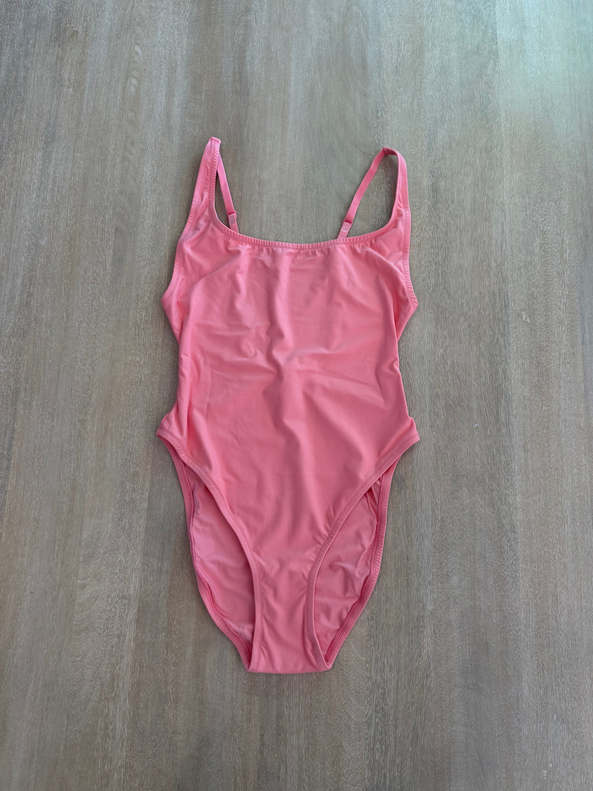SKIMS Signature Swim Scoop Neck One-Piece Swimsuit | Melon | Medium | New with Tags (Originally $90)