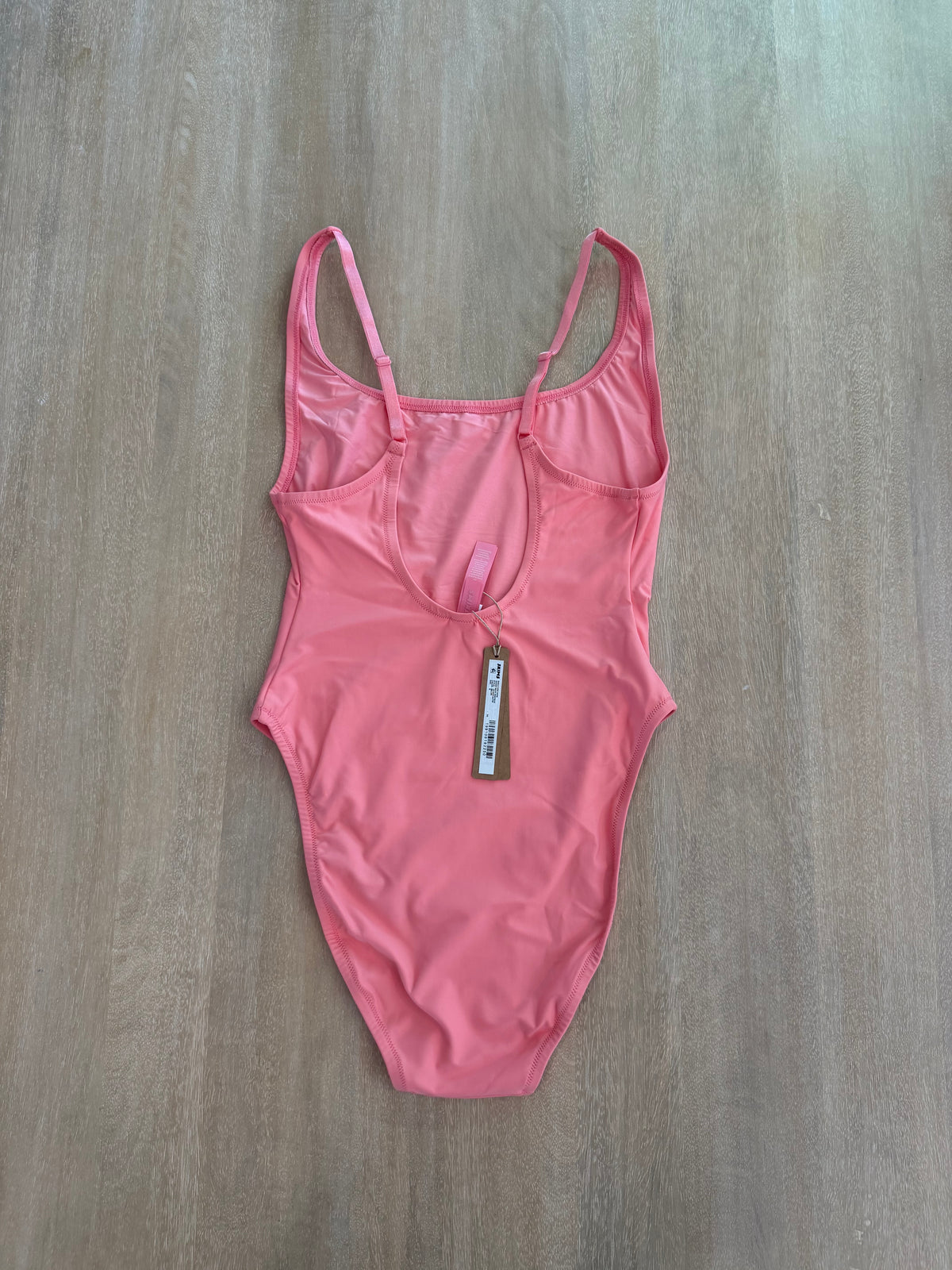 SKIMS Signature Swim Scoop Neck One-Piece Swimsuit | Melon | Medium | New with Tags (Originally $90)